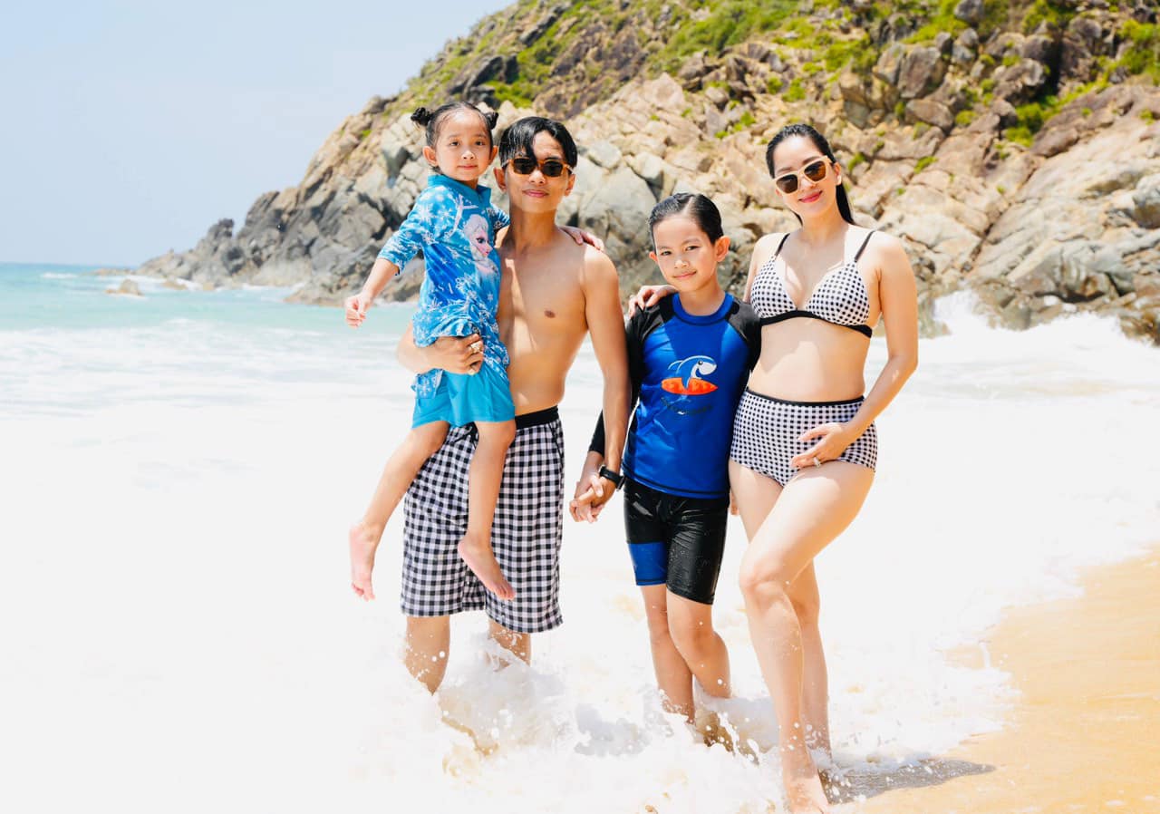 Khánh Thi khoe ảnh diện bikini 'cực bốc' trong tháng thứ 4 thai kỳ, cư dân mạng phản ứng ra sao?   - Ảnh 2